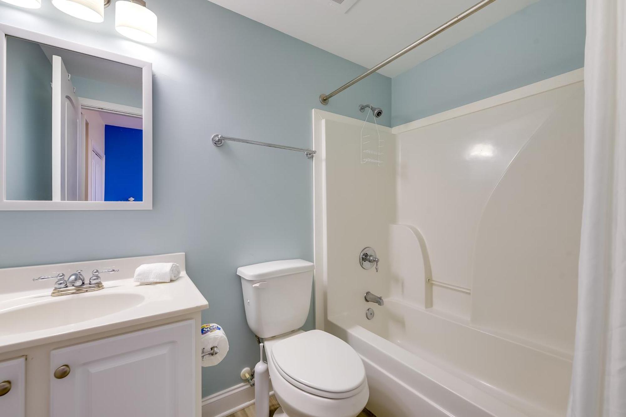 Roomy North Myrtle Beach Condo, Walk To Beach Экстерьер фото