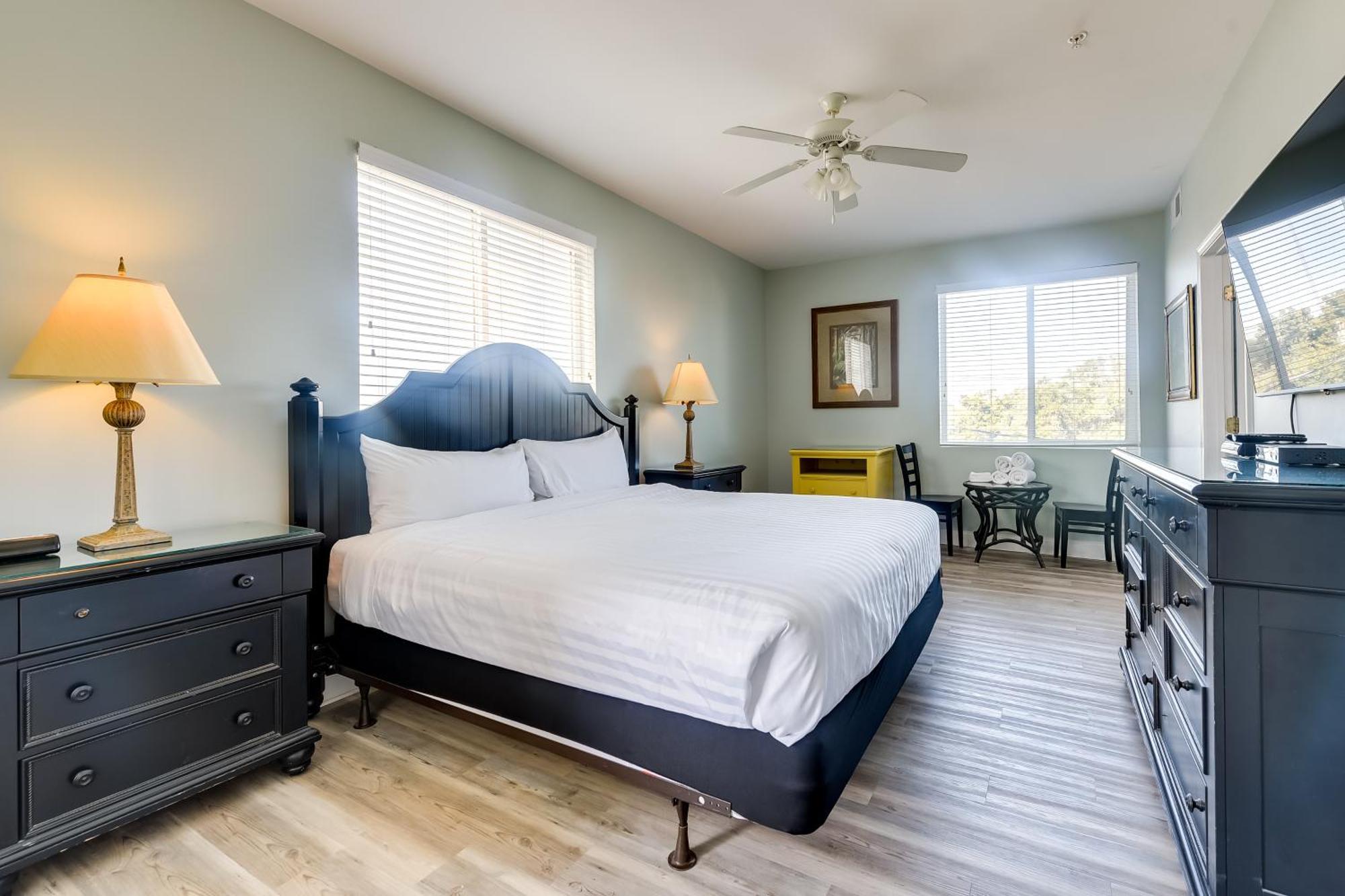 Roomy North Myrtle Beach Condo, Walk To Beach Экстерьер фото