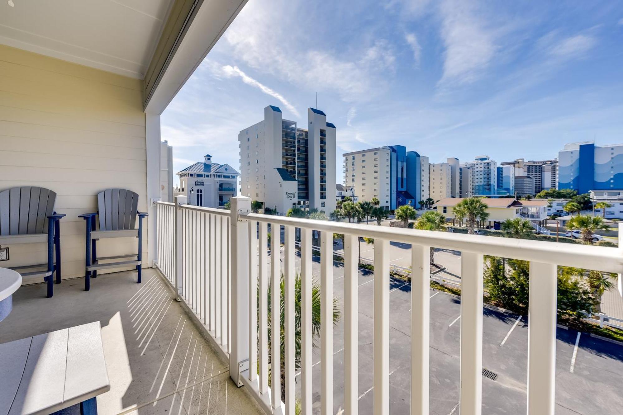 Roomy North Myrtle Beach Condo, Walk To Beach Экстерьер фото